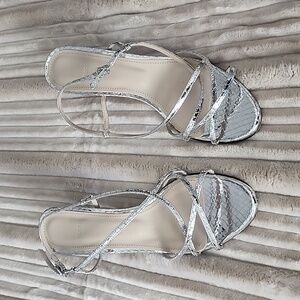 Theory Silver Matalic Open Toe 39-1/2